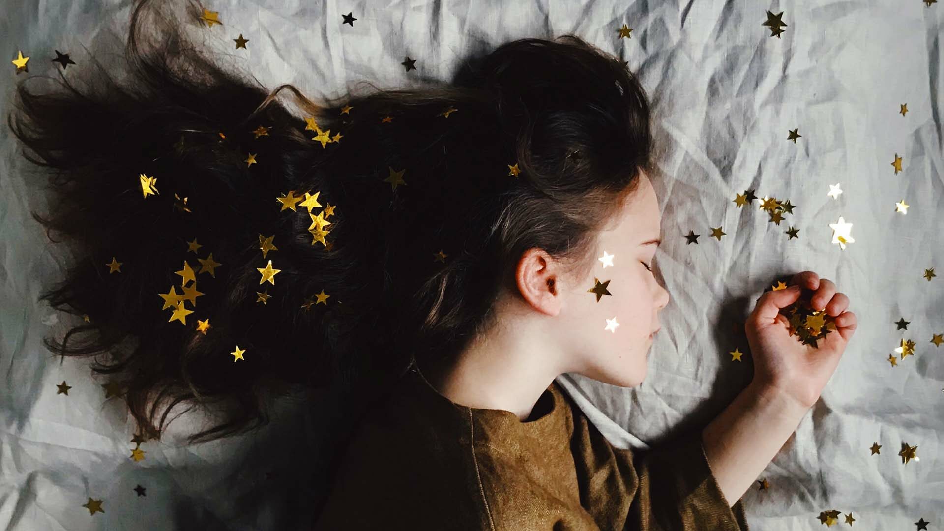 La vuelta al cole está llena de energía con estos 5 consejos para una rutina de sueño saludable para los niños que descubrirás en el blog de Grupo Todoplano